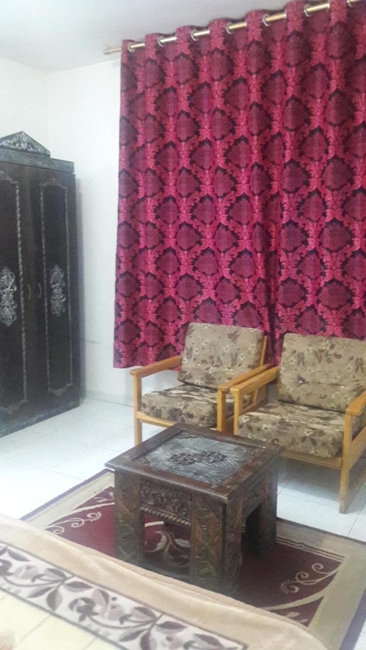 Al Seoudi Furnished Units Apartment Az Zarqa Exterior foto